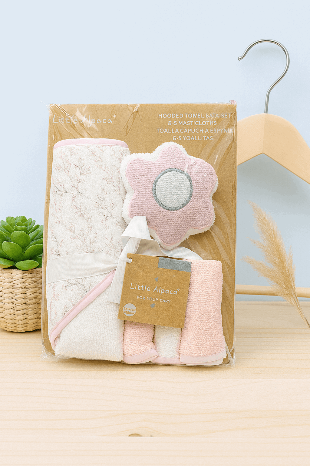 Hooded Towel & Bath Toy Wash Cloths Pink