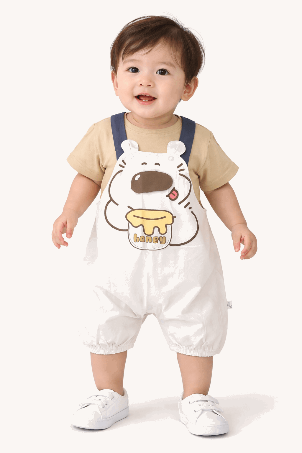 Smiling Baby Cute Bear Outfit Main image
