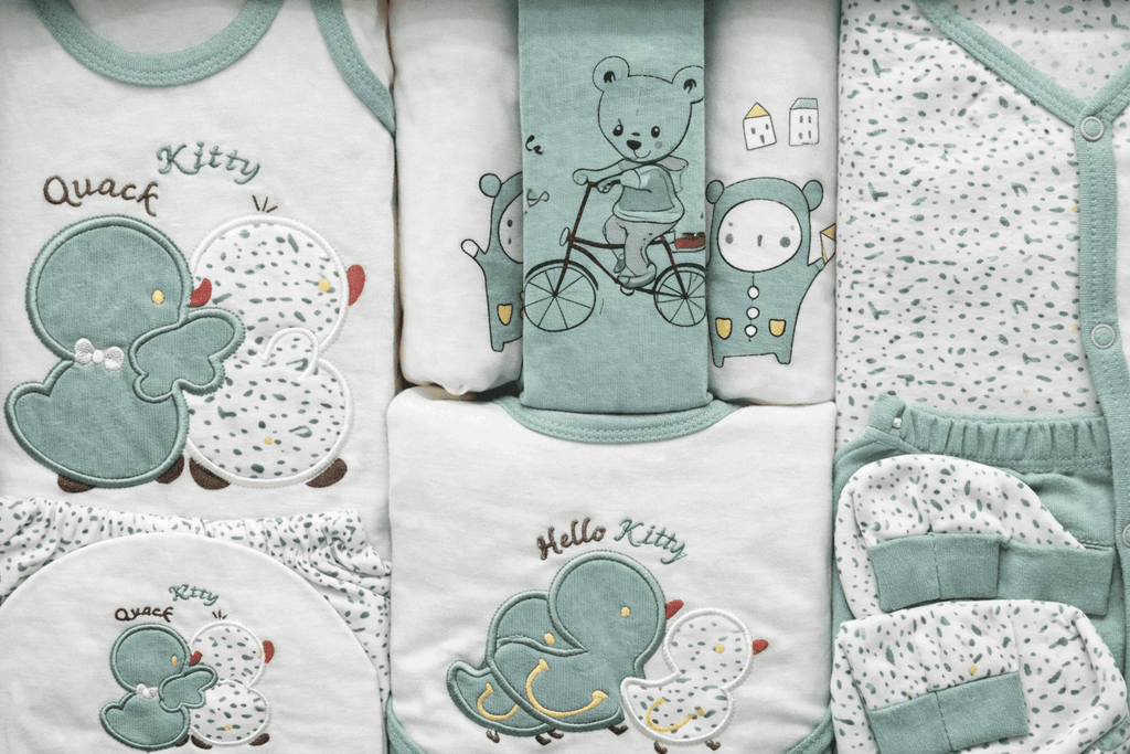 Luxury Summer Born Baby Cloth Gift Set 12 Pcs - Kiddiesco